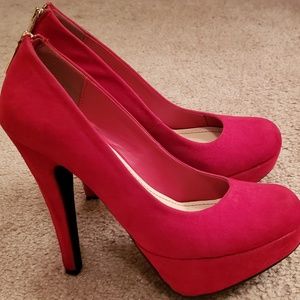 Red suede size 9 heels